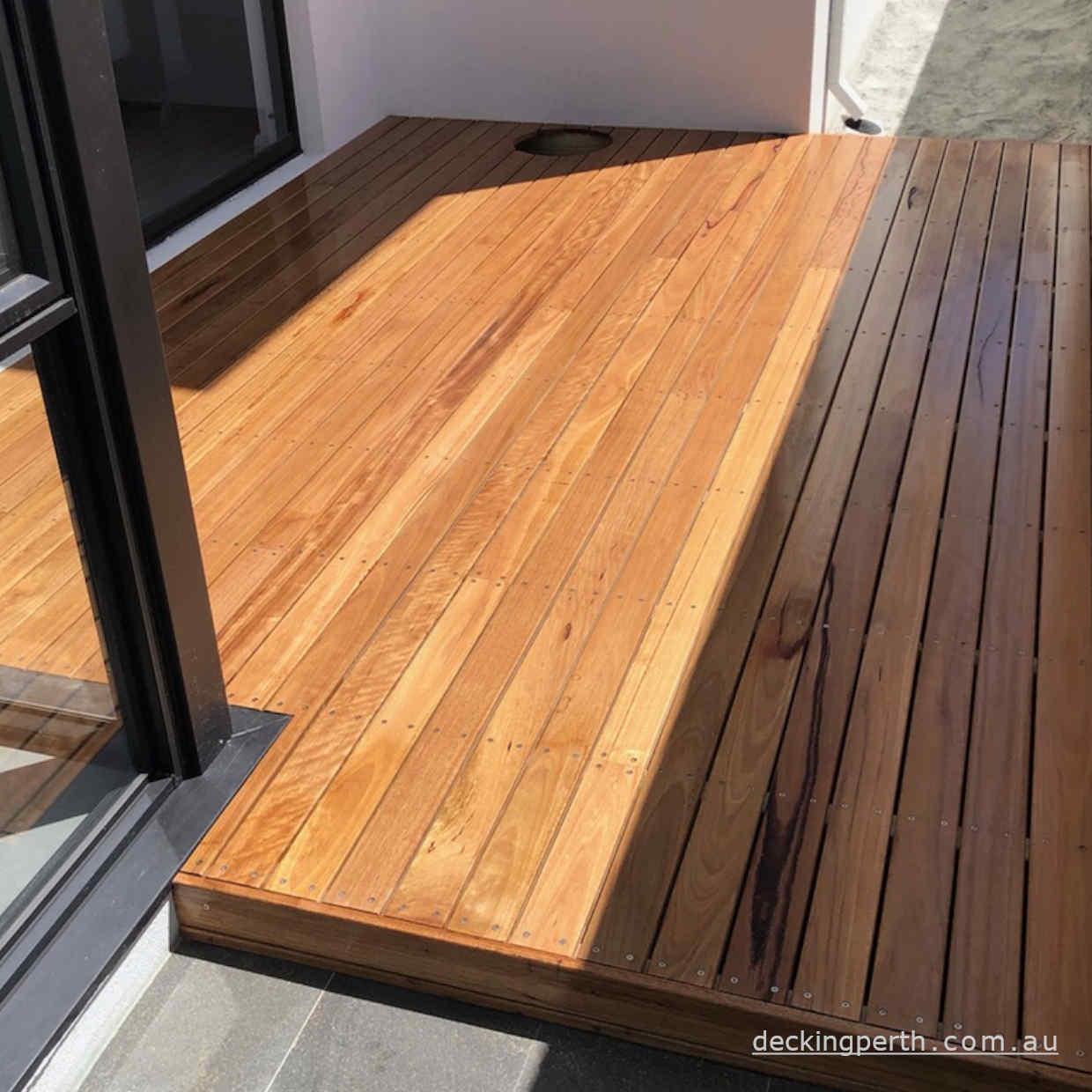 BLACKBUTT - 86 x 19mm Decking R/L Random Length, KD S&B Standard and Better Grade, 0.9-5.7 R/L