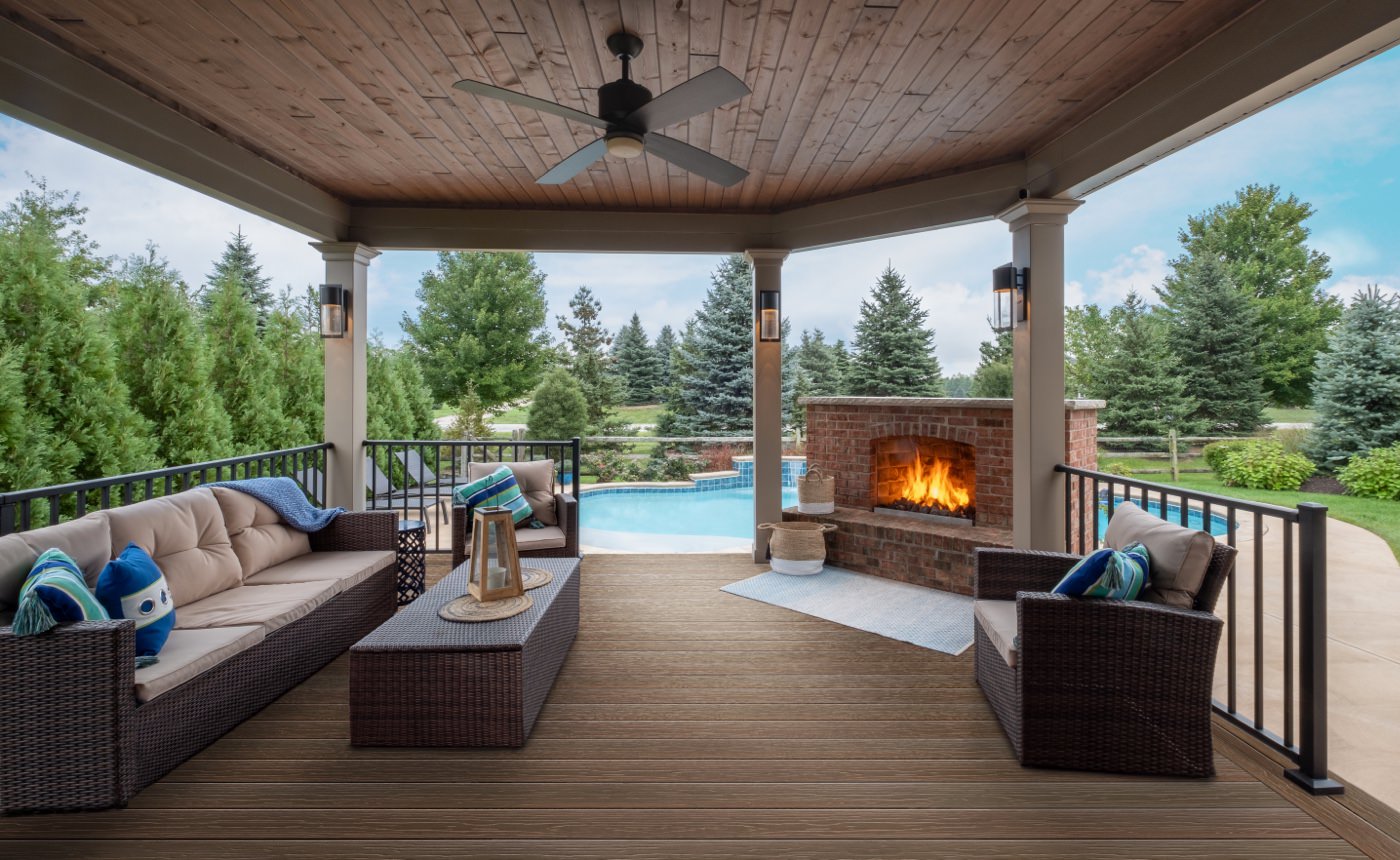 MOISTURE SHIELD - Vision Composite Decking - Cold Brew - 35% Cooler