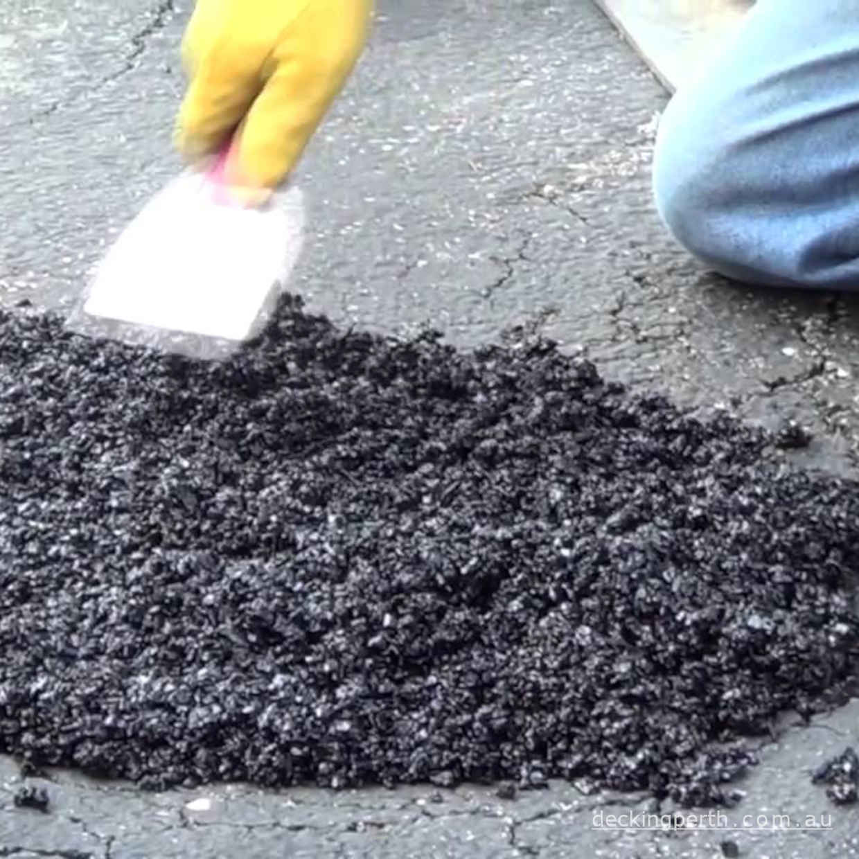 WESTBUILD_Asphalt_Repair_Pak_Cold_Mix_20Kg