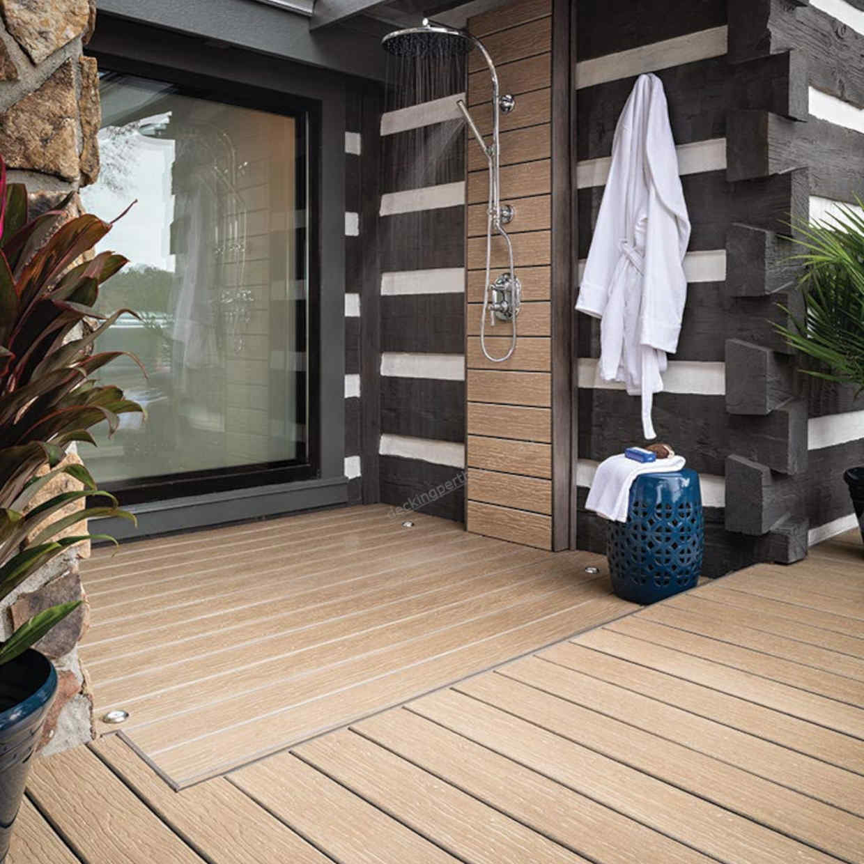 Moisture_Shield_Vision_Mochaccino_Composite_Decking_Perth