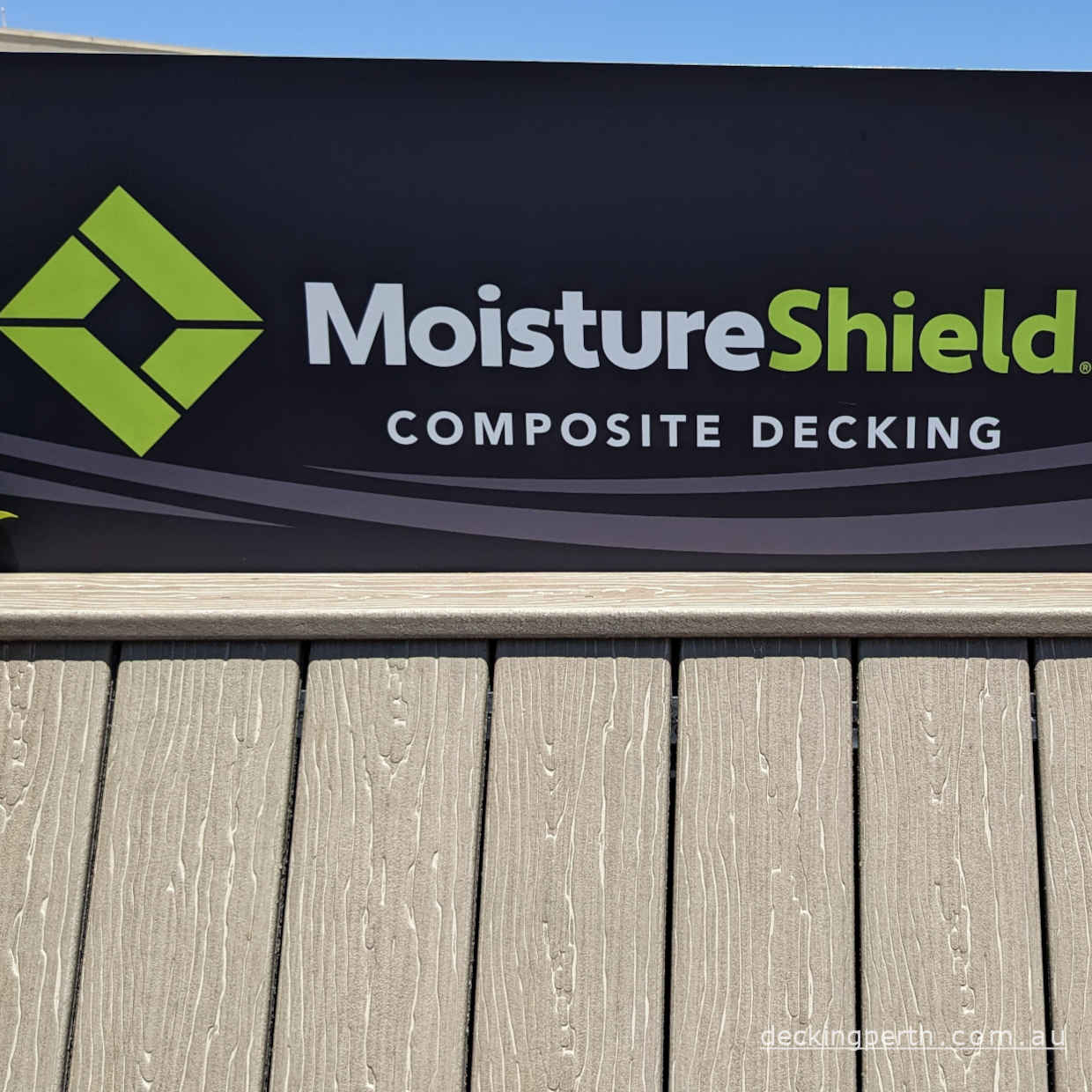 MOISTURE SHIELD - Vision Composite Decking - Mochaccino - 35% Cooler